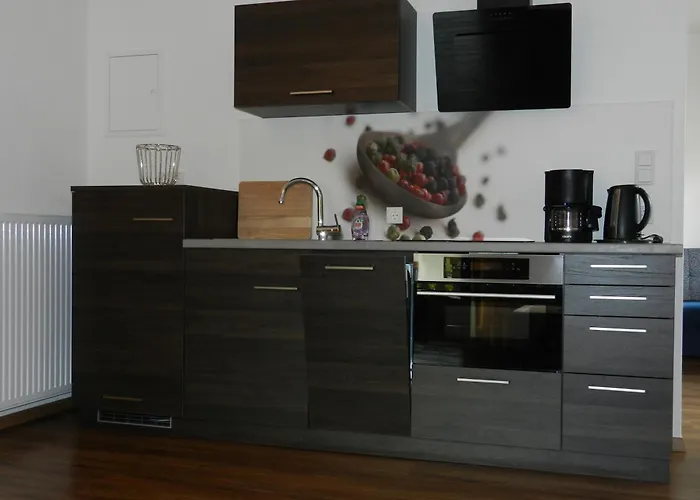 Проживання в сім'ї Edelweiss